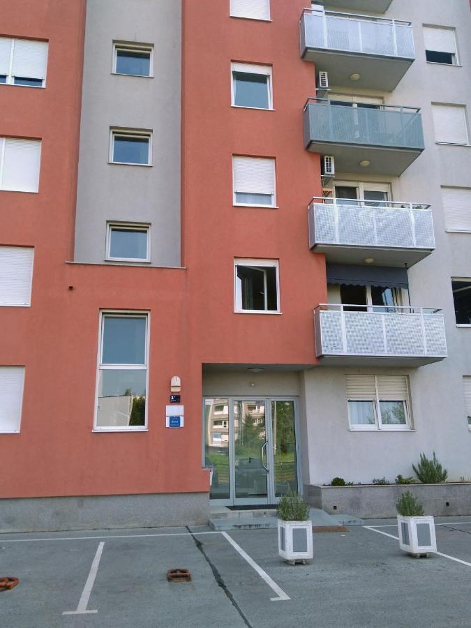 Apartment Nika, Arena زغرب المظهر الخارجي الصورة
